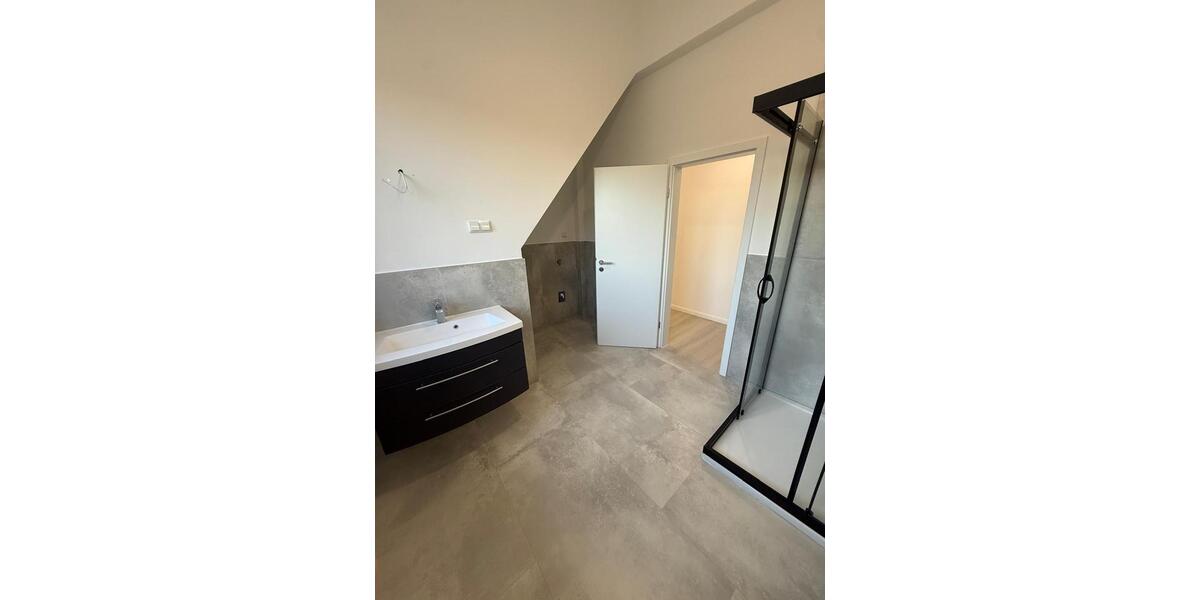 Etagenwohnung Bremen Hemelingen - 1 Zimmer, 65 m&sup2;, 900&euro; | Angebot:26336337