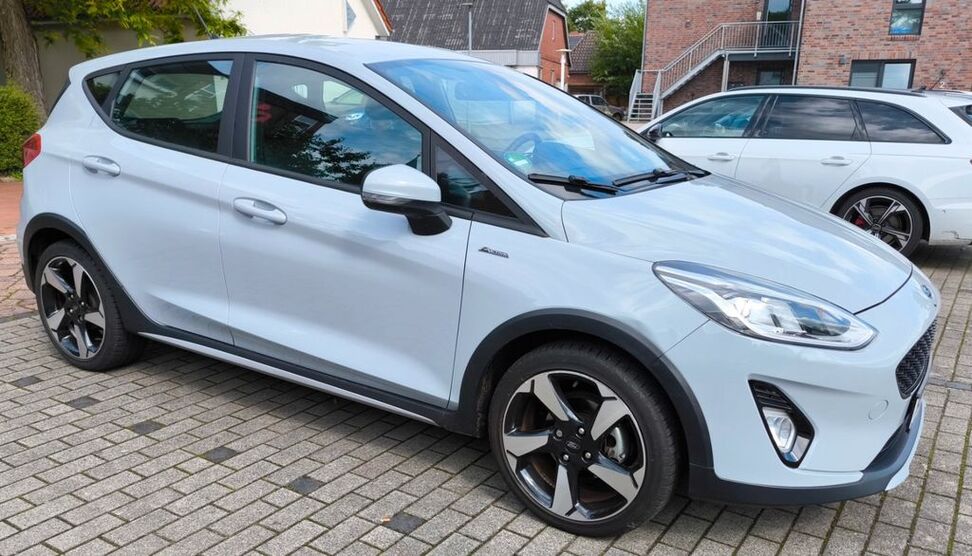 Ford Fiesta 17.500 km 16.400 € Hambergen 27729