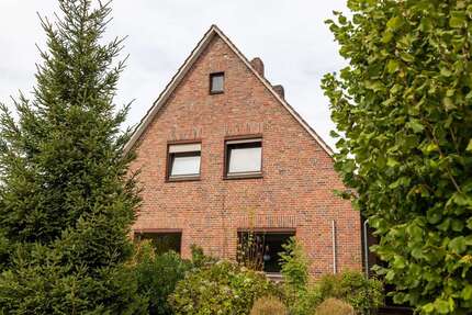 Haus zum Kaufen in Ganderkesee 257.000 € 145 m² 5 zimmer