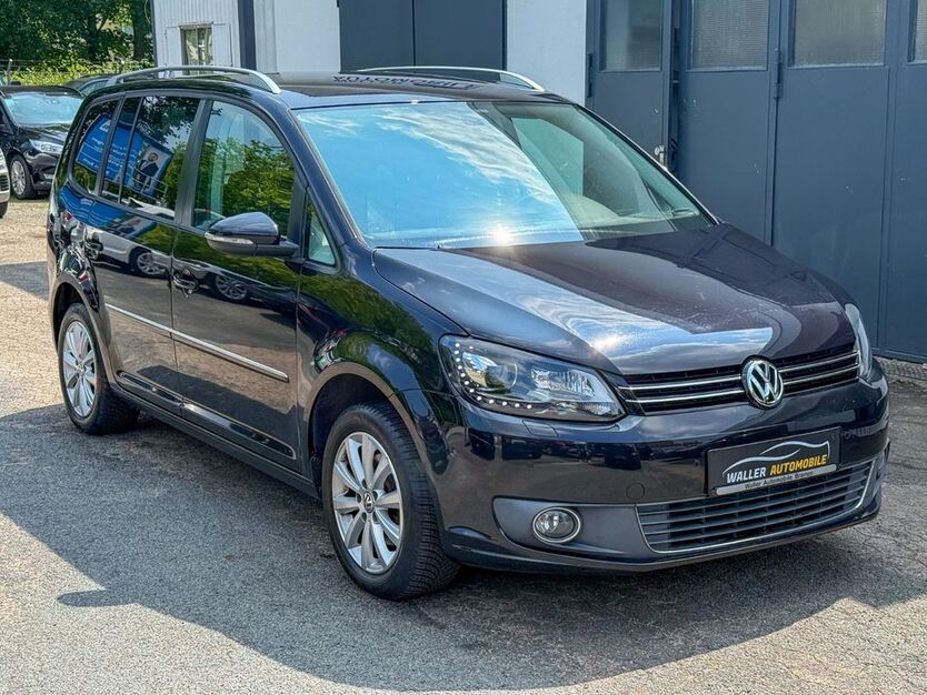 VW Touran 143.000 km 10.990 € Bremen 28219