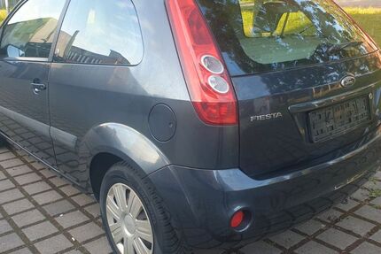 Ford Fiesta 186.700 km 2.250 &euro; Bremen 28309