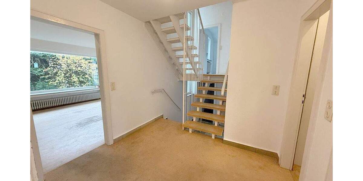 Einfamilienhaus Bremen / Oberneuland Oberneuland - 8 Zimmer, 220 m&sup2;, 499.000&euro; | Angebot:25680902