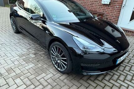 Tesla Model 3 65.000 km 26.800 &euro; Bremen 28239