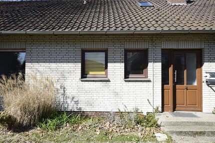 Großes Ein-Zweifamilienhaus mitten im Zentrum von Kirchweyhe mit großem Garten und Garage - Haus Weyhe | Angebot:26192287