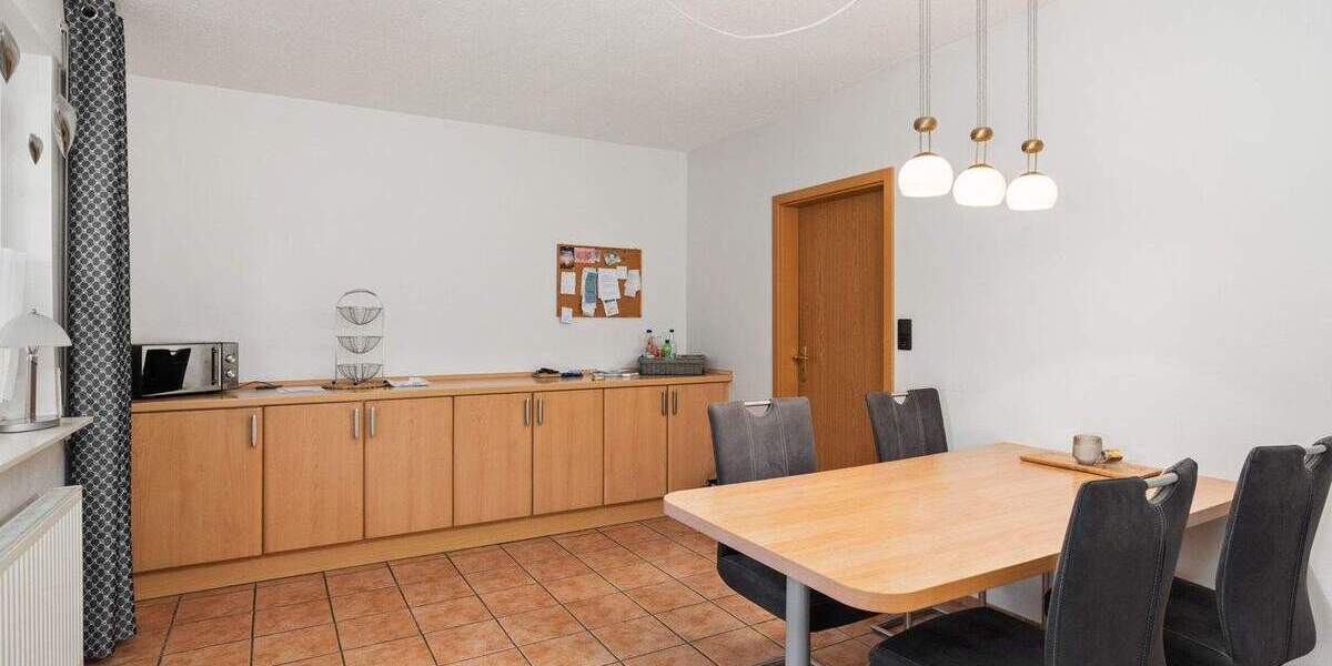 Einfamilienhaus Bassum Osterbinde - 9 Zimmer, 244 m&sup2;, 415.000&euro; | Angebot:25796677