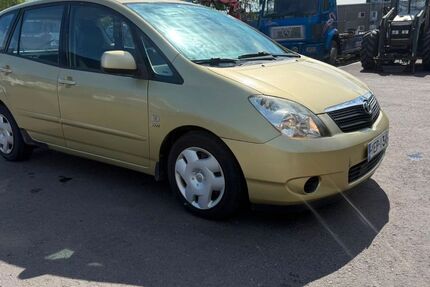 Toyota Corolla Verso 400.000 km 1.950 &euro; Sottrum 27367