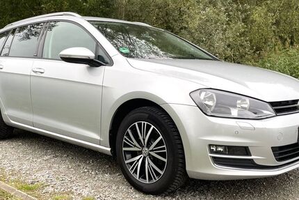 VW Golf 83.000 km 13.490 € Bremen 28197