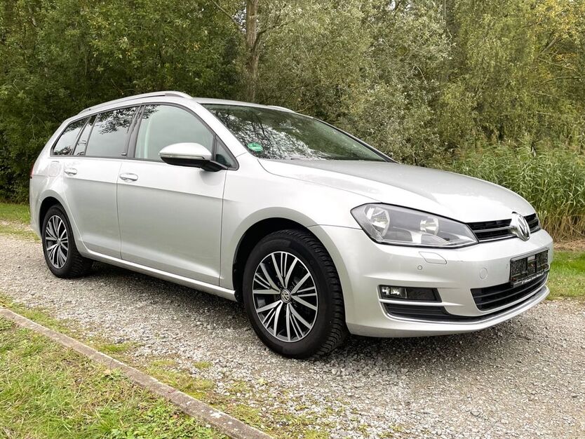 VW Golf 83.000 km 13.490 € Bremen 28197