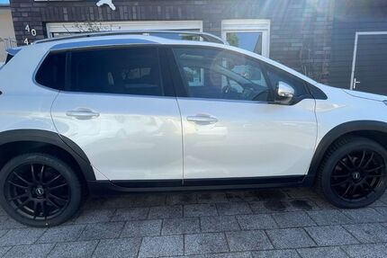 Peugeot 2008 55.400 km 13.990 &euro; Bremen 28309