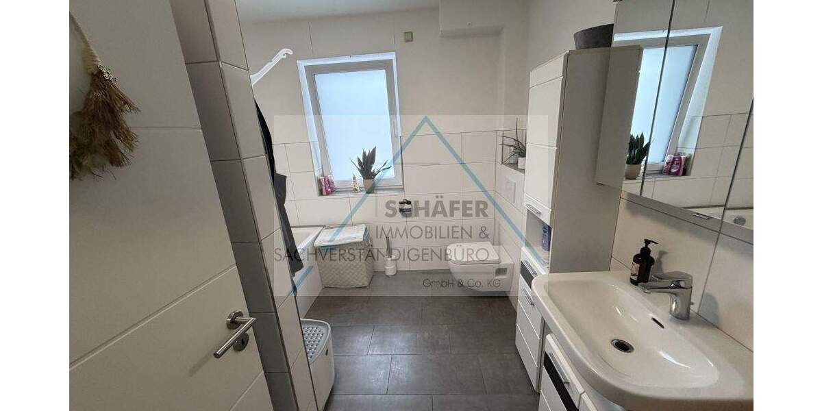 Etagenwohnung Syke - 5 Zimmer, 118 m&sup2;, 1.350&euro; | Angebot:25338738