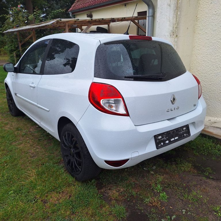 Clio