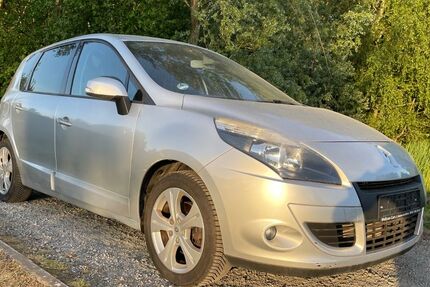 Renault Scenic 151.000 km 3.990 € Bremen 28197