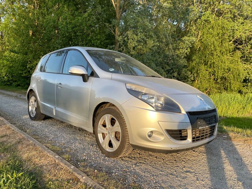 Renault Scenic 151.000 km 3.990 € Bremen 28197
