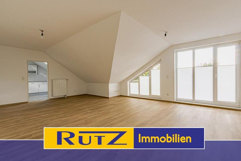 Delmenhorst-Bungerhof | Moderne, renovierte Wohnung in zentraler Lage mit Balkon und Einbauküche zimmer