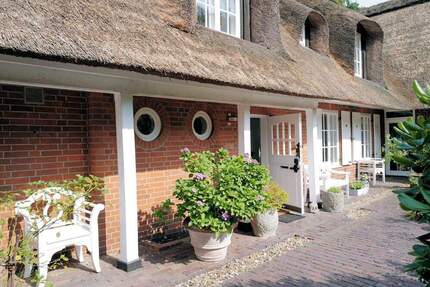 Traumhaftes Reetdach-Anwesen inkl. Bauplatz im Künstlerort Worpswede 1 zimmer