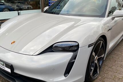 Porsche Taycan 22.000 km 74.400 € Achim 28832