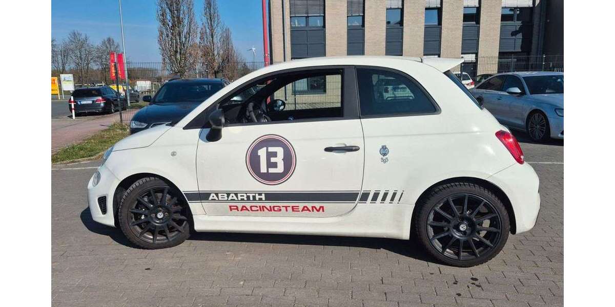 Abarth 500 12.571 km 22.995 &euro; Achim 28832