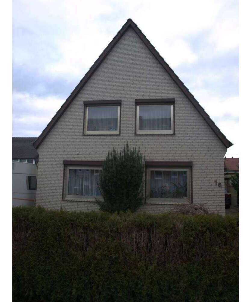 Haus zum Kaufen in Bremen 300.000 € 140 m²