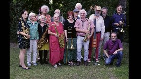 KUJAZZO&4tel9: 