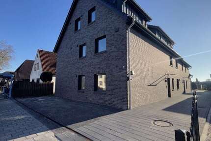 Wohnung zum Mieten in Delmenhorst 1.240 € 103 m² 3 zimmer