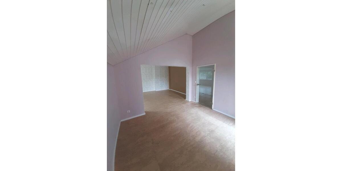 Dachgeschoßwohnung Stuhr - 3 Zimmer, 75 m&sup2;, 159.000&euro; | Angebot:26992584