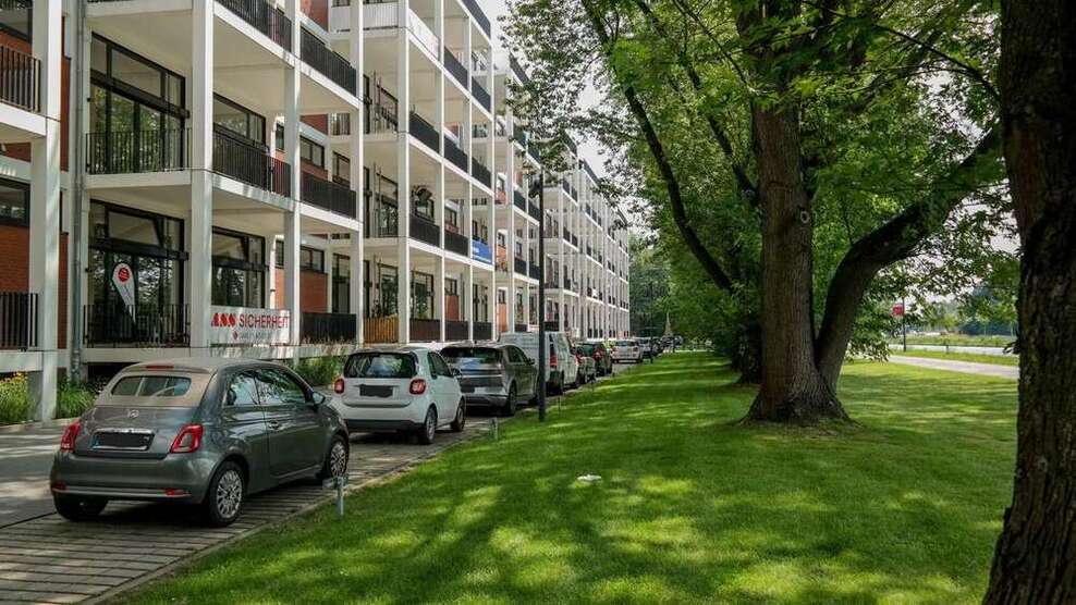 Büro in Bremen 655,86 € 77.16 m²