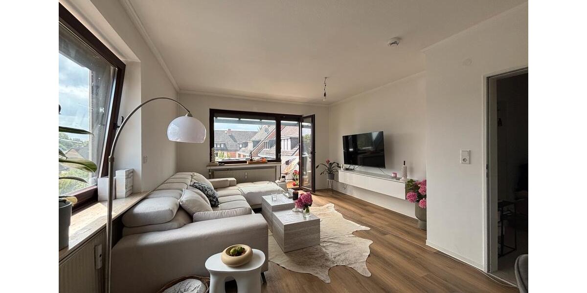 Schöne 2-Zimmer-Wohnung mit EBK und Balkon in Bremen-Arsten 1 zimmer