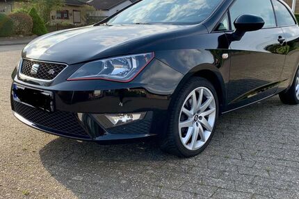 Seat Ibiza 126.000 km 8.799 &euro; Delmenhorst 27749