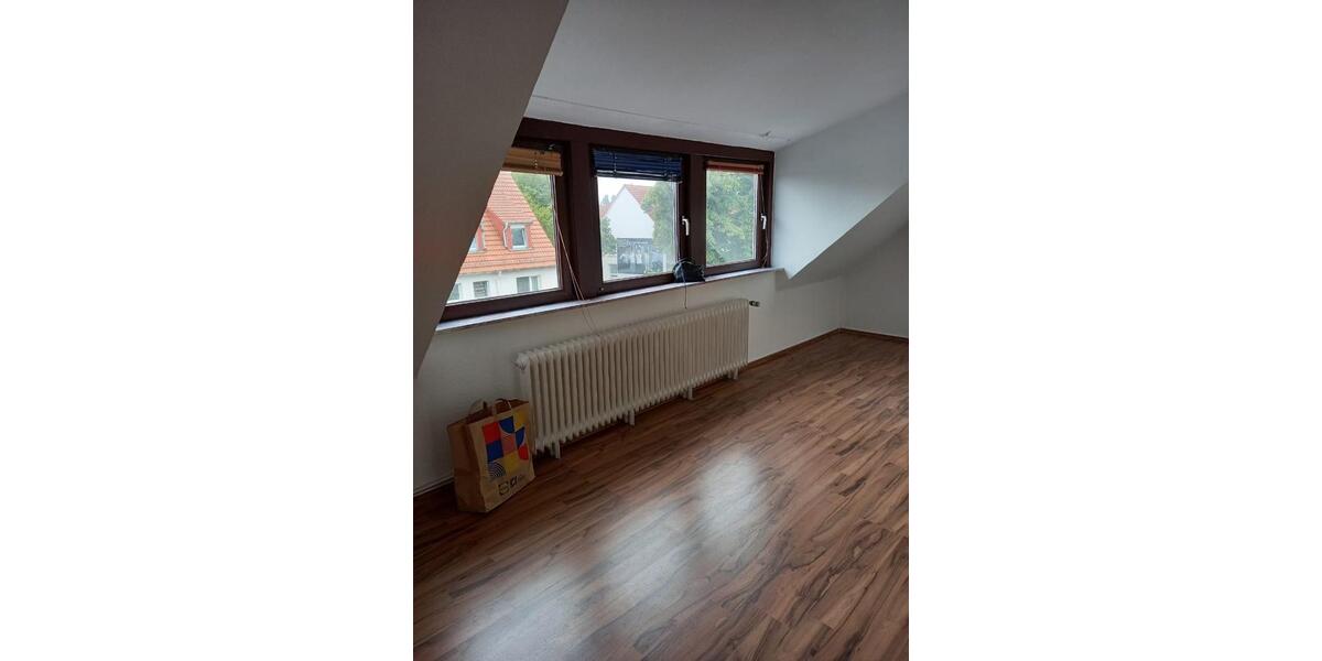 Dachgeschoßwohnung Bremen Huchting - 2 Zimmer, 40 m&sup2;, 550&euro; | Angebot:25175376