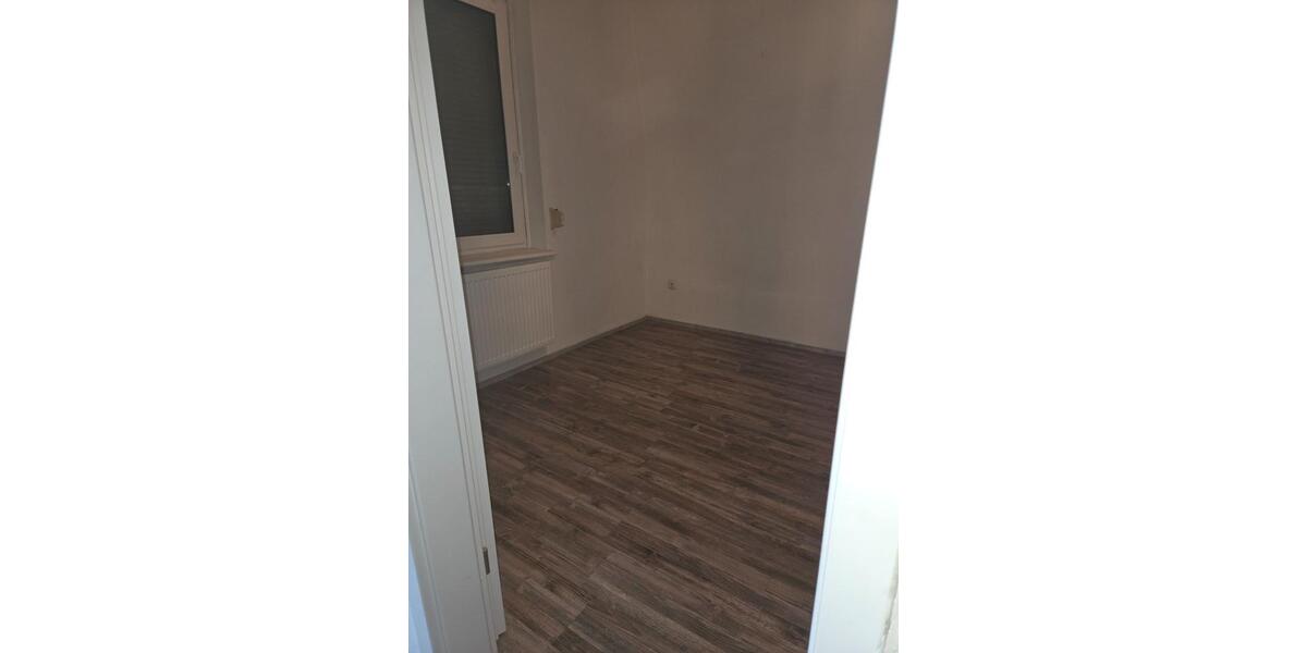 Etagenwohnung Delmenhorst Deichhorst - 3 Zimmer, 90 m&sup2;, 700&euro; | Angebot:25097338