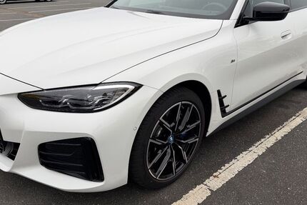 BMW i4 34.950 km 41.999 € Bremen 28279