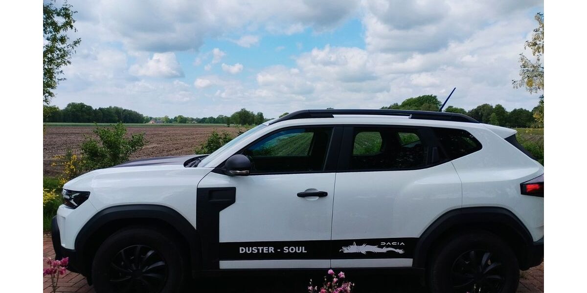Dacia Duster 5.000 km 18.500 &euro; Grasberg 28879