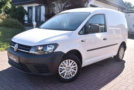 VW Caddy 181.959 km 7.499 &euro; Bremen 28719
