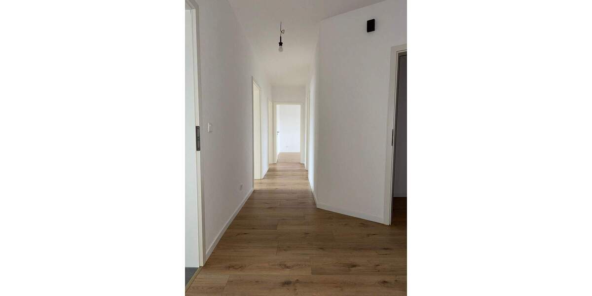 Etagenwohnung Bremen Westend - 4 Zimmer, 92 m&sup2;, 1.000&euro; | Angebot:25152622