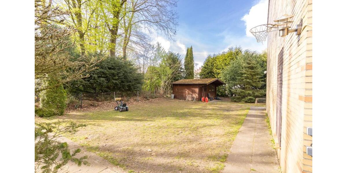 Einfamilienhaus Bremen Huchting - 6 Zimmer, 240 m&sup2;, 540.000&euro; | Angebot:26121304