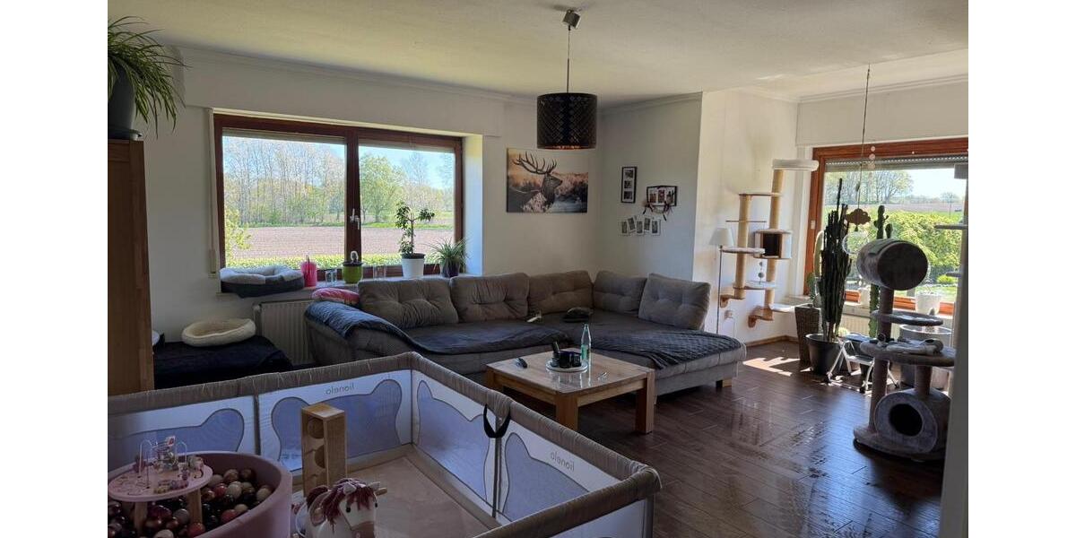 Erdgeschoßwohnung Bassum - 4 Zimmer, 145 m&sup2;, 1.160&euro; | Angebot:26415015