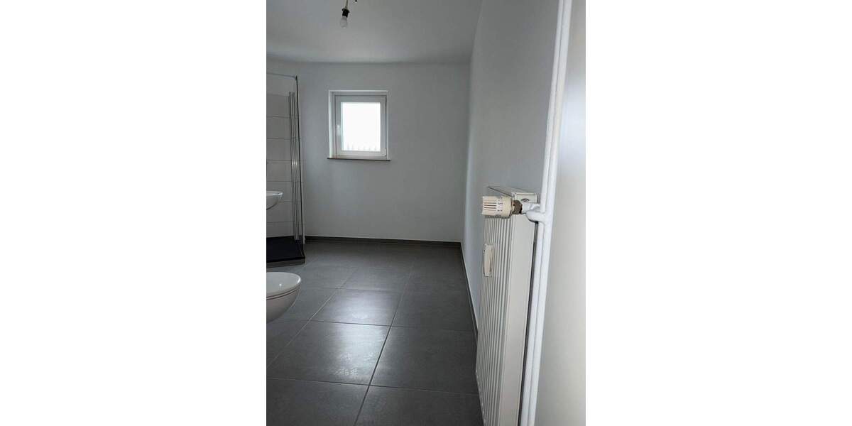 Etagenwohnung Bremen Westend - 4 Zimmer, 92 m&sup2;, 1.000&euro; | Angebot:25152622