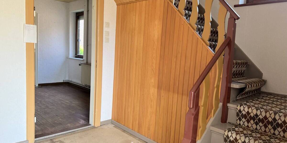 Einfamilienhaus Bremen / Rekum Rekum - 5 Zimmer, 112 m&sup2;, 165.000&euro; | Angebot:25800396