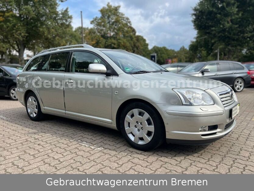 Toyota Avensis 163.200 km 4.990 € Bremen 28207