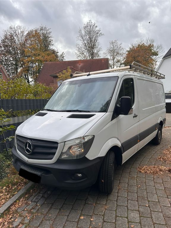 Mercedes-Benz Sprinter 216.000 km 12.990 € Bremen 28355