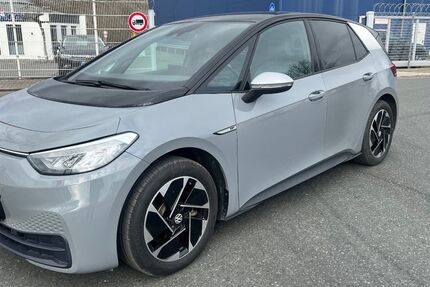 VW ID.3 10.990 km 17.500 &euro; Bremen 28279