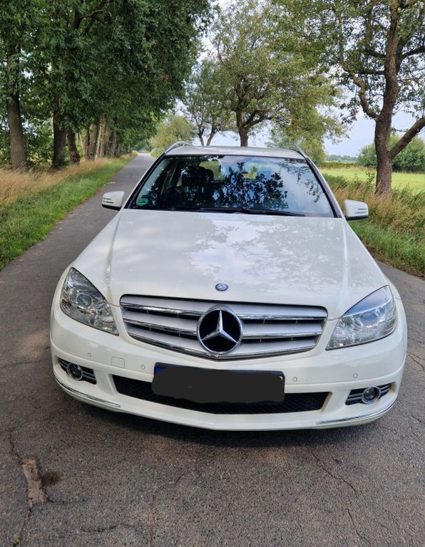 Mercedes-Benz C 180 182.000 km 7.400 € Berne 27804