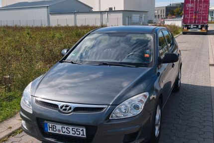 Hyundai i30 245.000 km 2.499 &euro; Bremen 28217