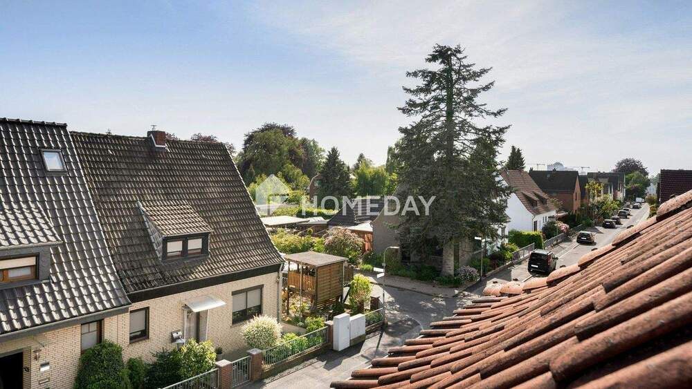 Bezugsfrei ab 01.07.26 - Zweifamilienhaus mit Gartenanteil & Terrasse 7 zimmer