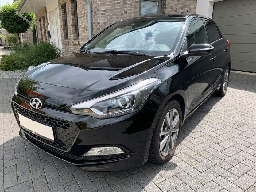 i20