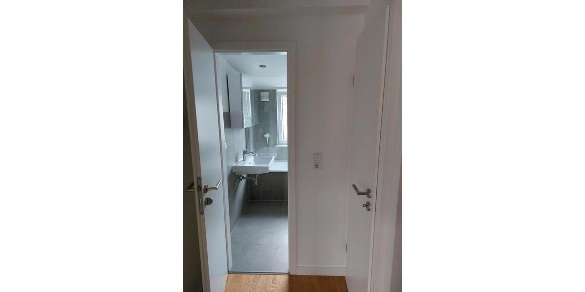 Dachgeschoßwohnung Bremen Findorff - 2 Zimmer, 30 m&sup2;, 600&euro; | Angebot:26285978