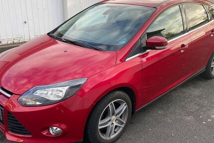 Ford Focus 37.000 km 7.800 &euro; Bremen 28201
