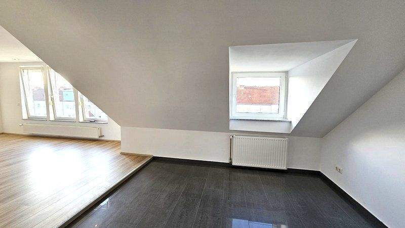 Etagenwohnung Delmenhorst Deichhorst - 2 Zimmer, 61 m&sup2;, 139.000&euro; | Angebot:25692779