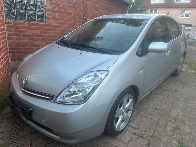 Toyota Prius 158.400 km 6.480 € Bremen 28215