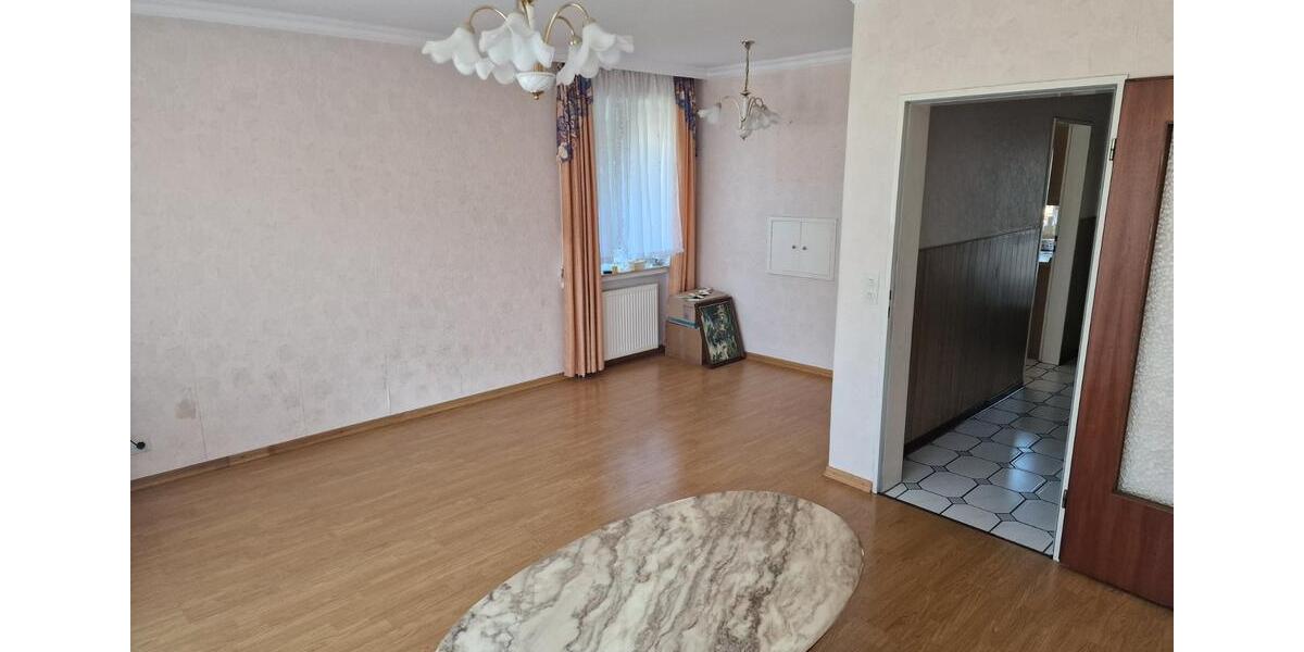 Reihenhaus Bremen Hemelingen - 5.5 Zimmer, 140 m&sup2;, 320.000&euro; | Angebot:25479886